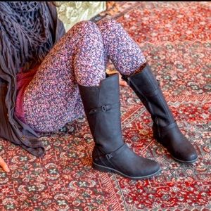 Teva | Shoes | Teva De La Vina Tall 